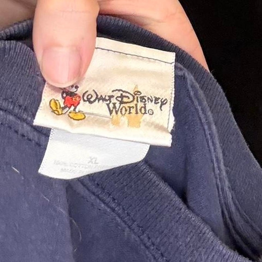 Vintage Disney World Embroidered Mickey Pocket T-Shirt Navy XL - Picture 4 of 4